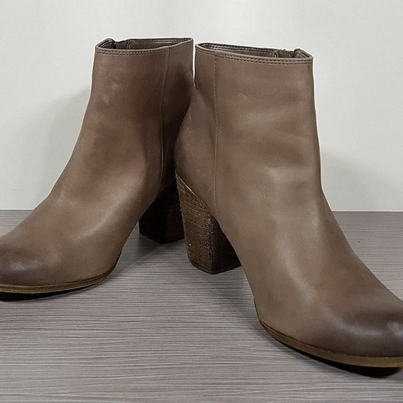 BP. 'Trolley' Ankle Bootie, Taupe Leather, Womens Size 5.5 & 7.5 - Picture 4 of 9
